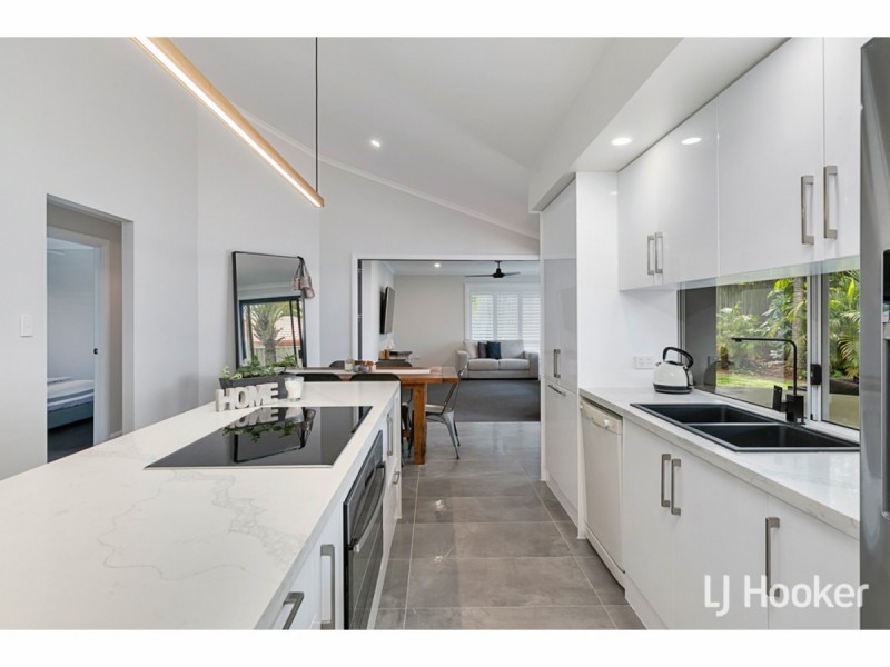 12 Riverton Drive, Wellington Point QLD 4160