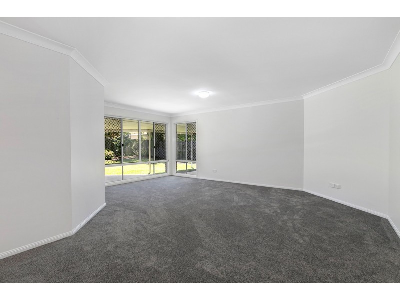 93 Creek Road, Birkdale QLD 4159