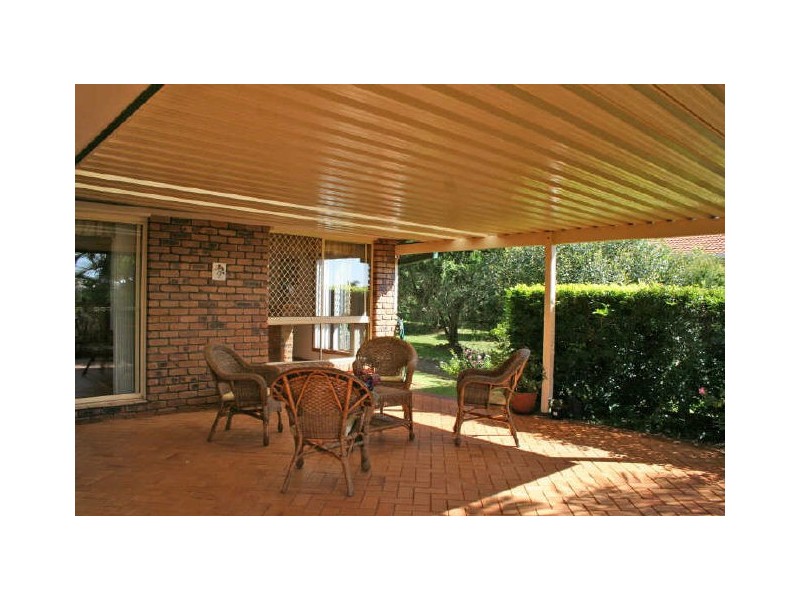 3 Viewfield Street, Redland Bay QLD 4165