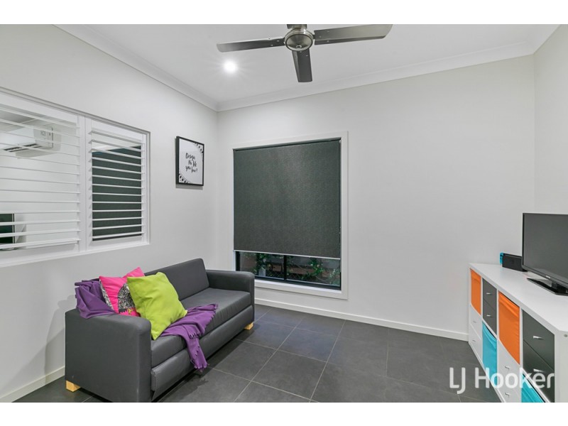 8A Russell Street, Cleveland QLD 4163