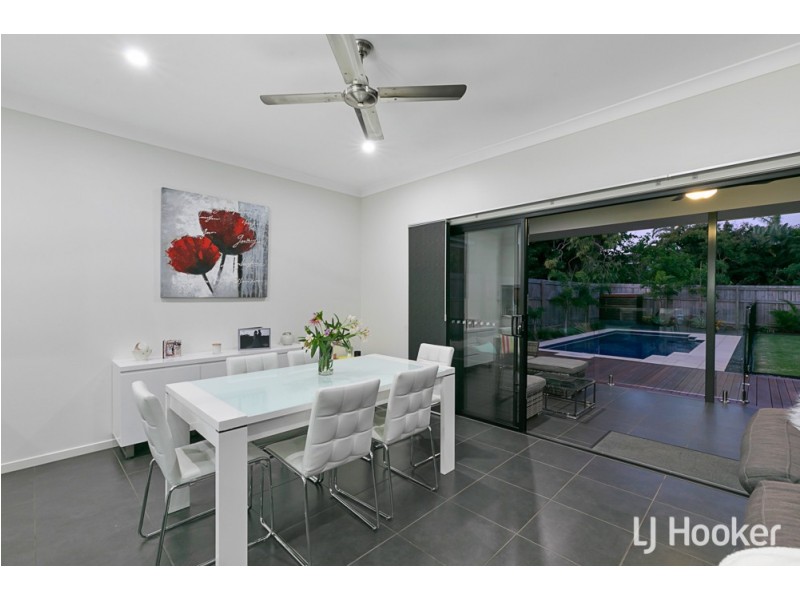 8A Russell Street, Cleveland QLD 4163