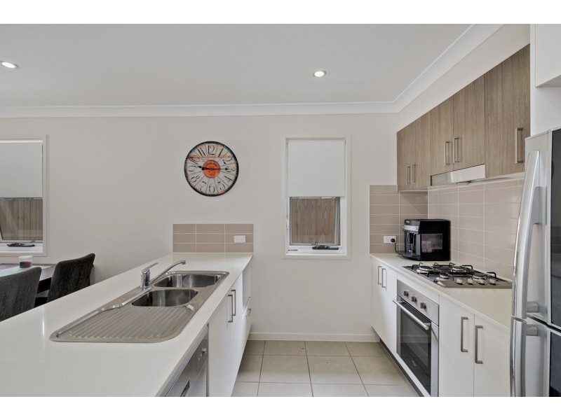 11A Jason Street, Cleveland QLD 4163