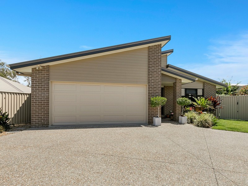 5 Selwyn Close, Victoria Point QLD 4165