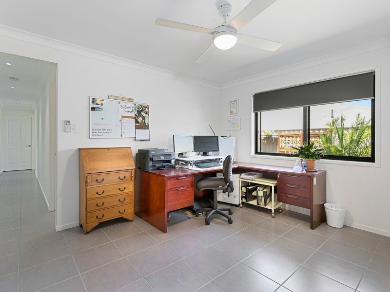 5 Selwyn Close, Victoria Point QLD 4165