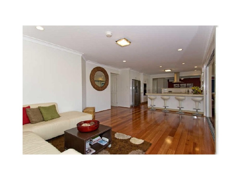 40 Caravel Court, Raby Bay QLD 4163