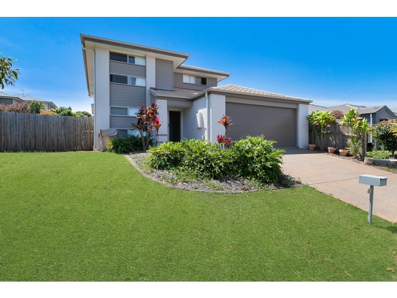 3 Tigerwood Place, Redland Bay QLD 4165