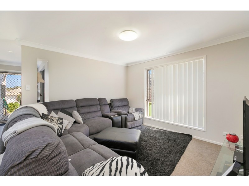 3 Tigerwood Place, Redland Bay QLD 4165