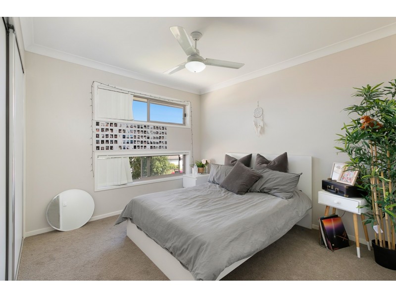 3 Tigerwood Place, Redland Bay QLD 4165