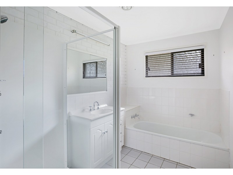 16 Dean Road, Alexandra Hills QLD 4161