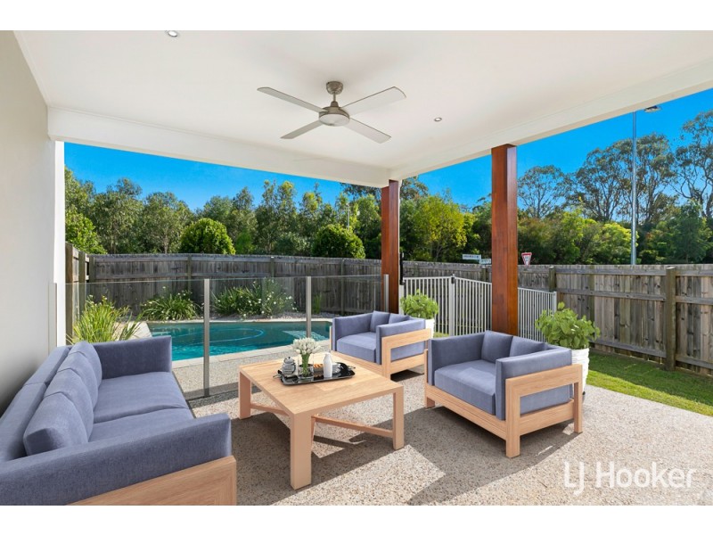 24 Sandalwood Street, Thornlands QLD 4164