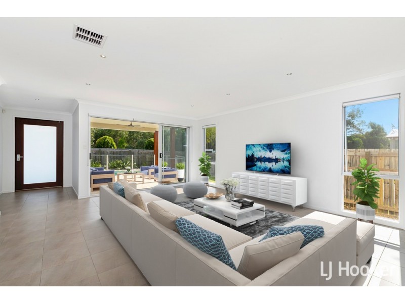 24 Sandalwood Street, Thornlands QLD 4164