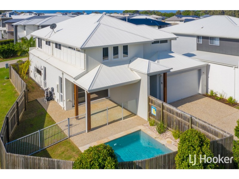 24 Sandalwood Street, Thornlands QLD 4164