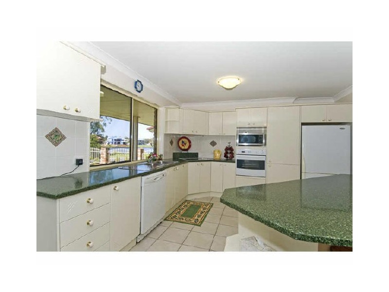 1 Helena Street, Wellington Point QLD 4160