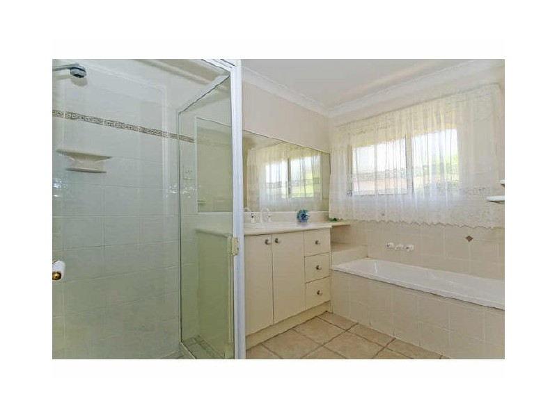 1 Helena Street, Wellington Point QLD 4160