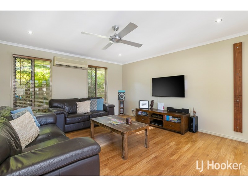 33 Aquila Street, Redland Bay QLD 4165