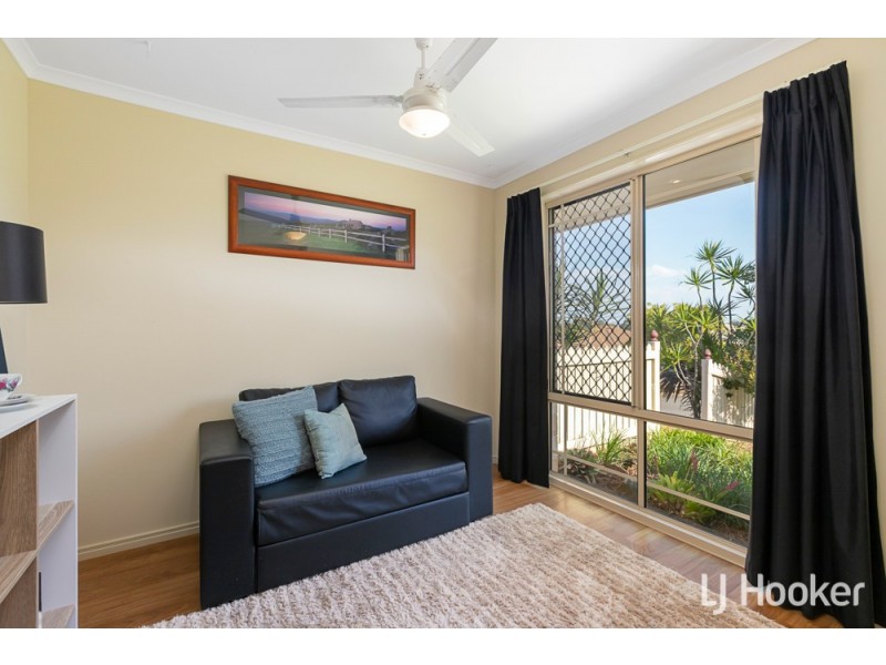 33 Aquila Street, Redland Bay QLD 4165
