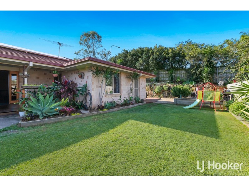 33 Aquila Street, Redland Bay QLD 4165