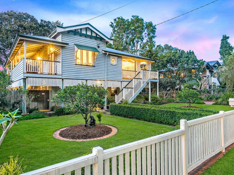 72 Brentnall Street, Norman Park QLD 4170