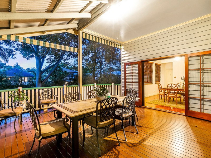 72 Brentnall Street, Norman Park QLD 4170