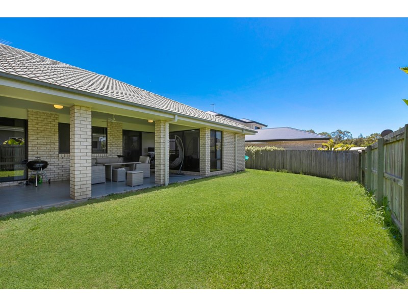 33 Byng Road, Birkdale QLD 4159