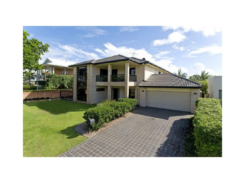 13 The Boulevard, Redland Bay QLD 4165