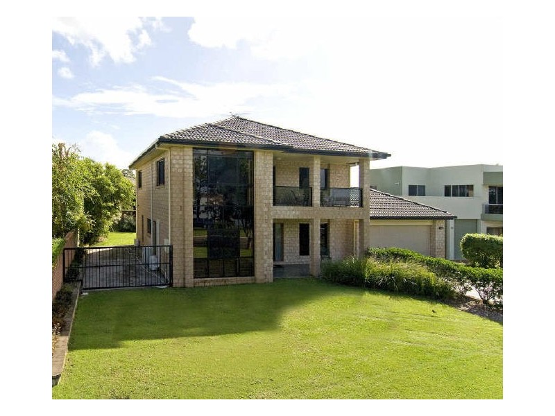 13 The Boulevard, Redland Bay QLD 4165