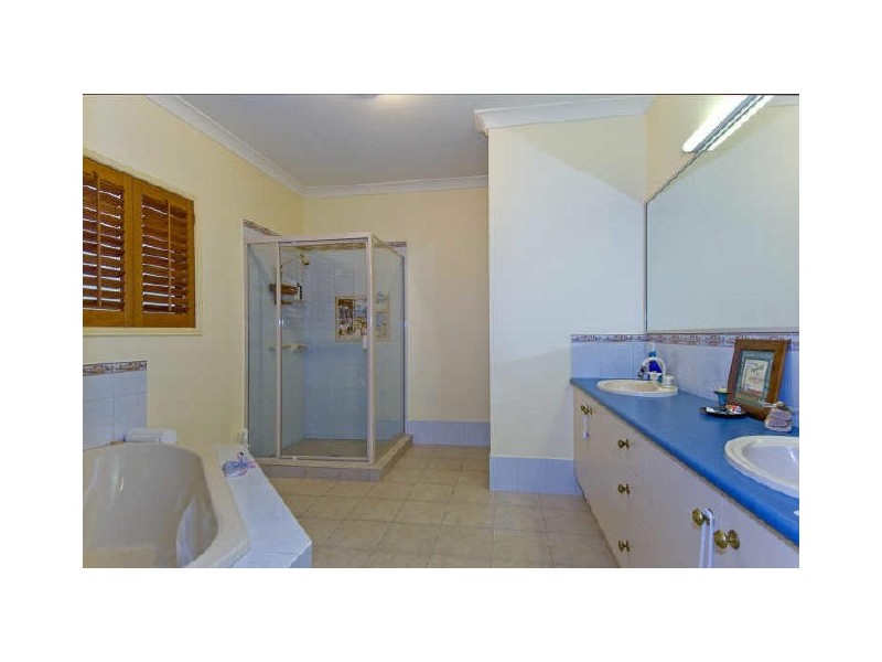 13 The Boulevard, Redland Bay QLD 4165