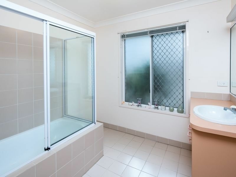 2/66 Agnes Street, Birkdale QLD 4159