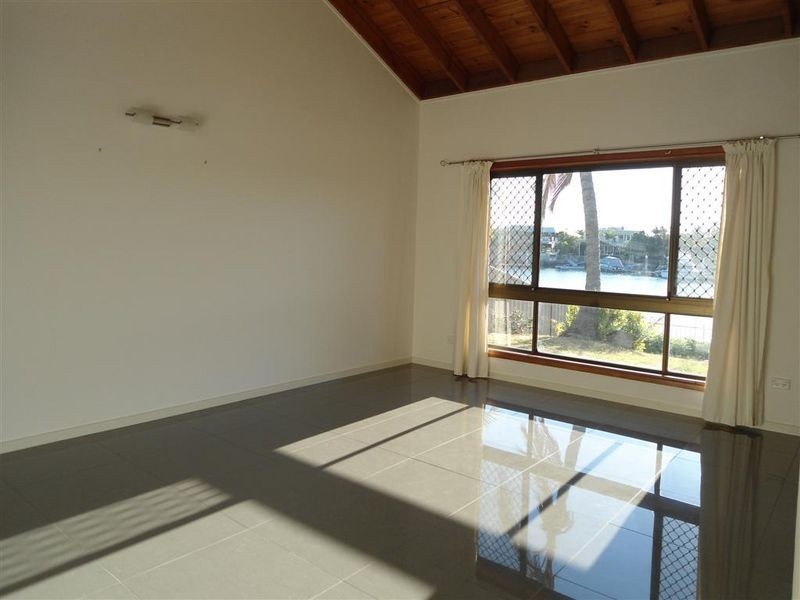 11 Voyagers Court, Cleveland QLD 4163