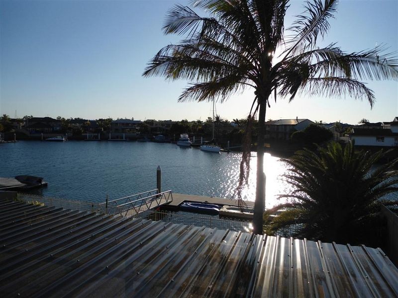 11 Voyagers Court, Cleveland QLD 4163