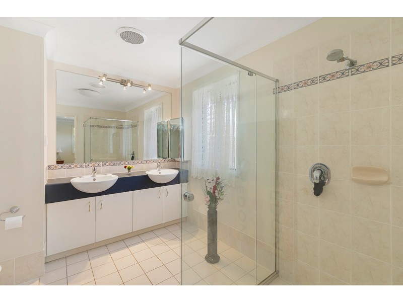 22 Tindappah Drive, Thornlands QLD 4164