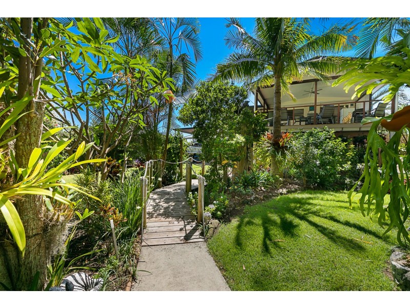 6 Ruth Street, Birkdale QLD 4159