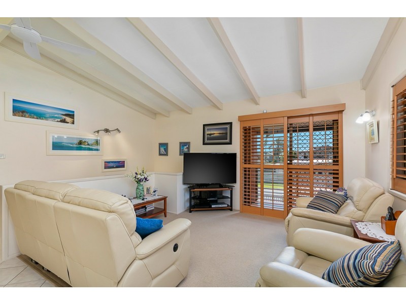 6 Ruth Street, Birkdale QLD 4159