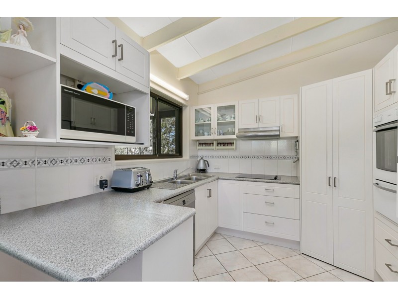 6 Ruth Street, Birkdale QLD 4159