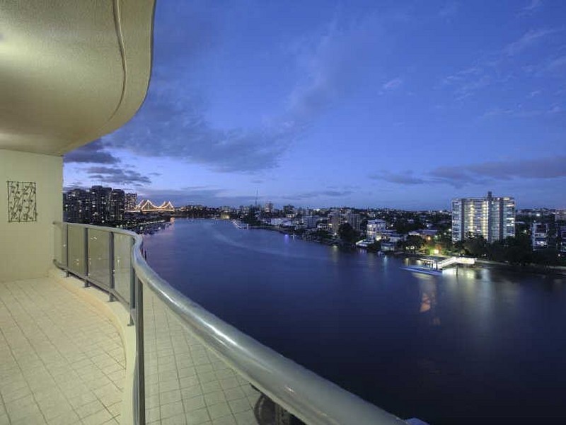 21/68 Thorn Street, Kangaroo Point QLD 4169