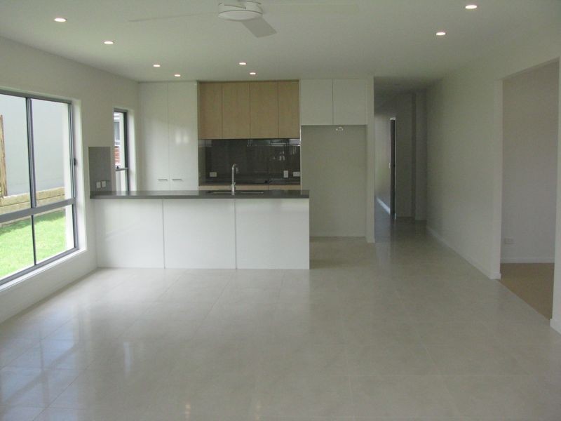 53 Girraween Crescent, Capalaba QLD 4157