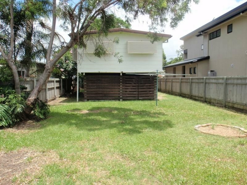 87 Thomas Street, Birkdale QLD 4159