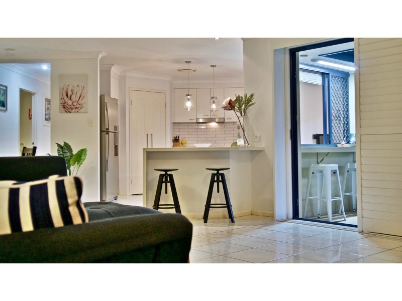 11 Watarrka Drive, Parkinson QLD 4115