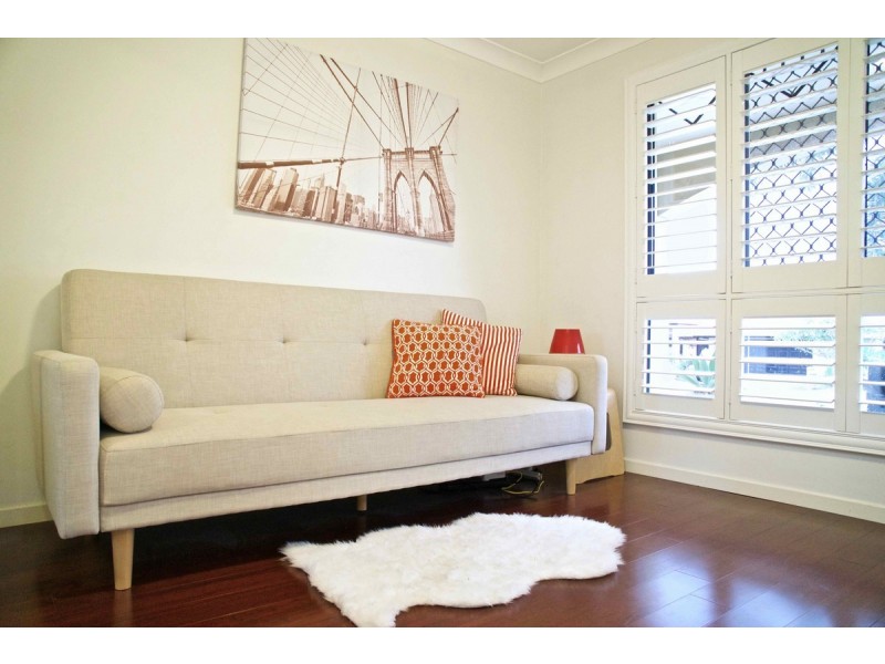 11 Watarrka Drive, Parkinson QLD 4115