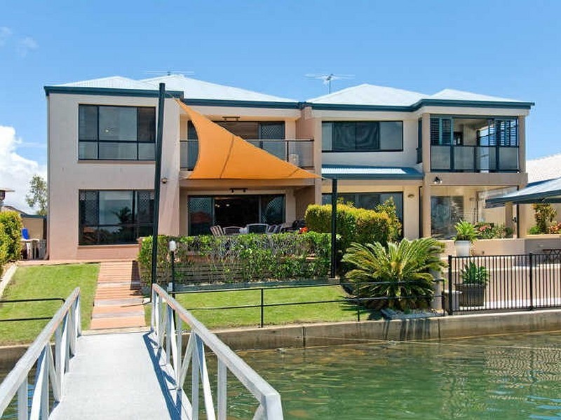 1/21 Sternlight Court, Raby Bay QLD 4163