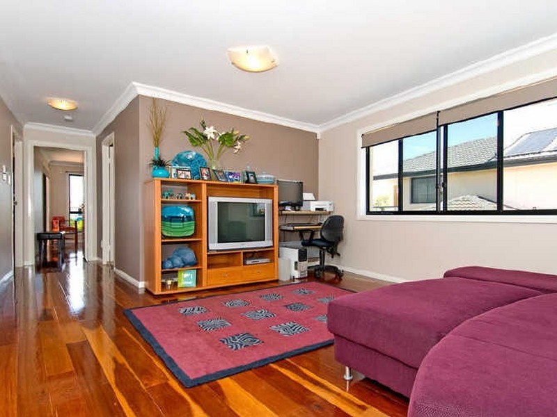 1/21 Sternlight Court, Raby Bay QLD 4163