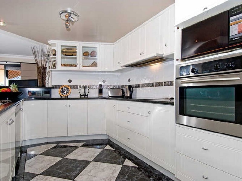 1/21 Sternlight Court, Raby Bay QLD 4163