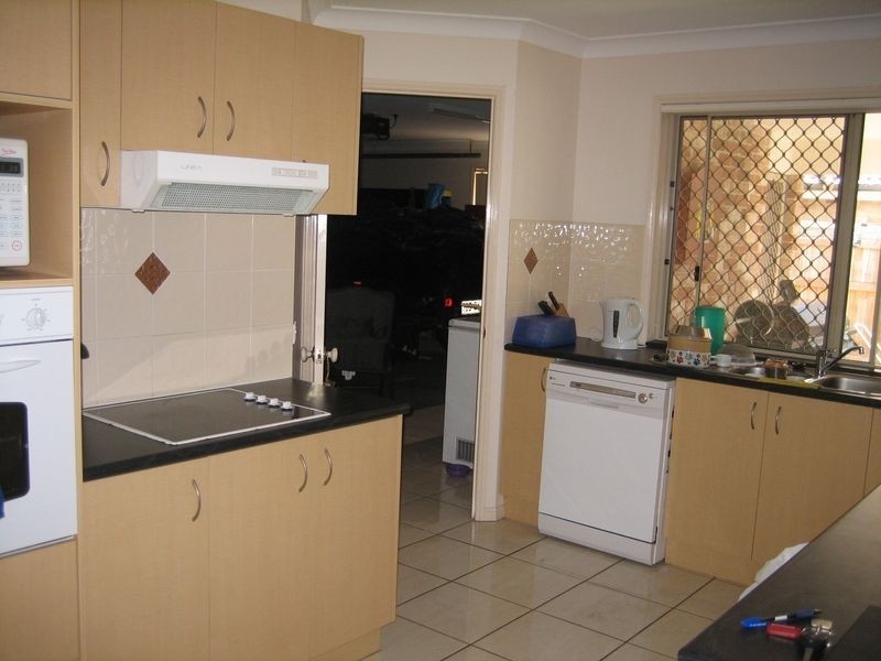 4 Kentia Court, Victoria Point QLD 4165