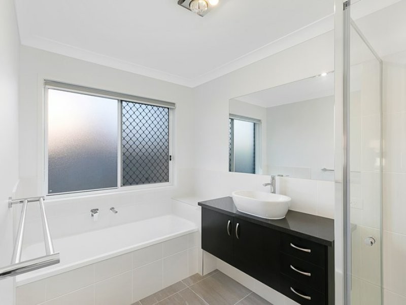 48 Frank Street, Thorneside QLD 4158