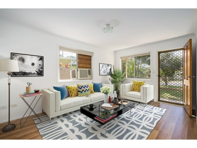 10 Mark Street, Redland Bay QLD 4165