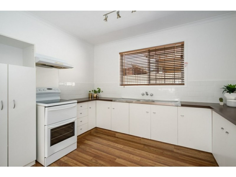 10 Mark Street, Redland Bay QLD 4165