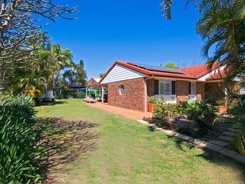2 Raven Street, Victoria Point QLD 4165