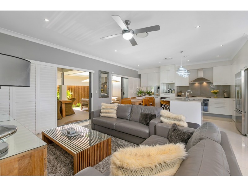 14/92-94 Sturgeon Street, Ormiston QLD 4160