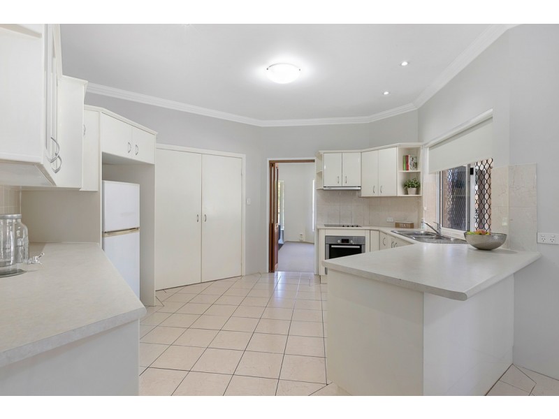 20 Cove Court, Victoria Point QLD 4165