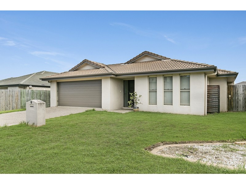 8 Pentecost Place, Redland Bay QLD 4165